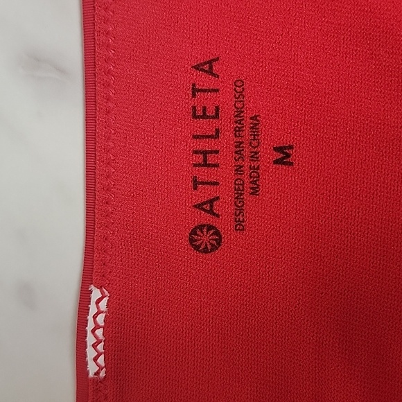 NWOT Athleta Clean Medium Swim Bottom Radiant Red - Medium - EXCELLENT CONDITION - Picture 5 of 5